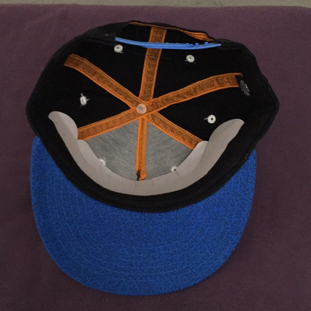 Neff hat - Picture 5 of 8